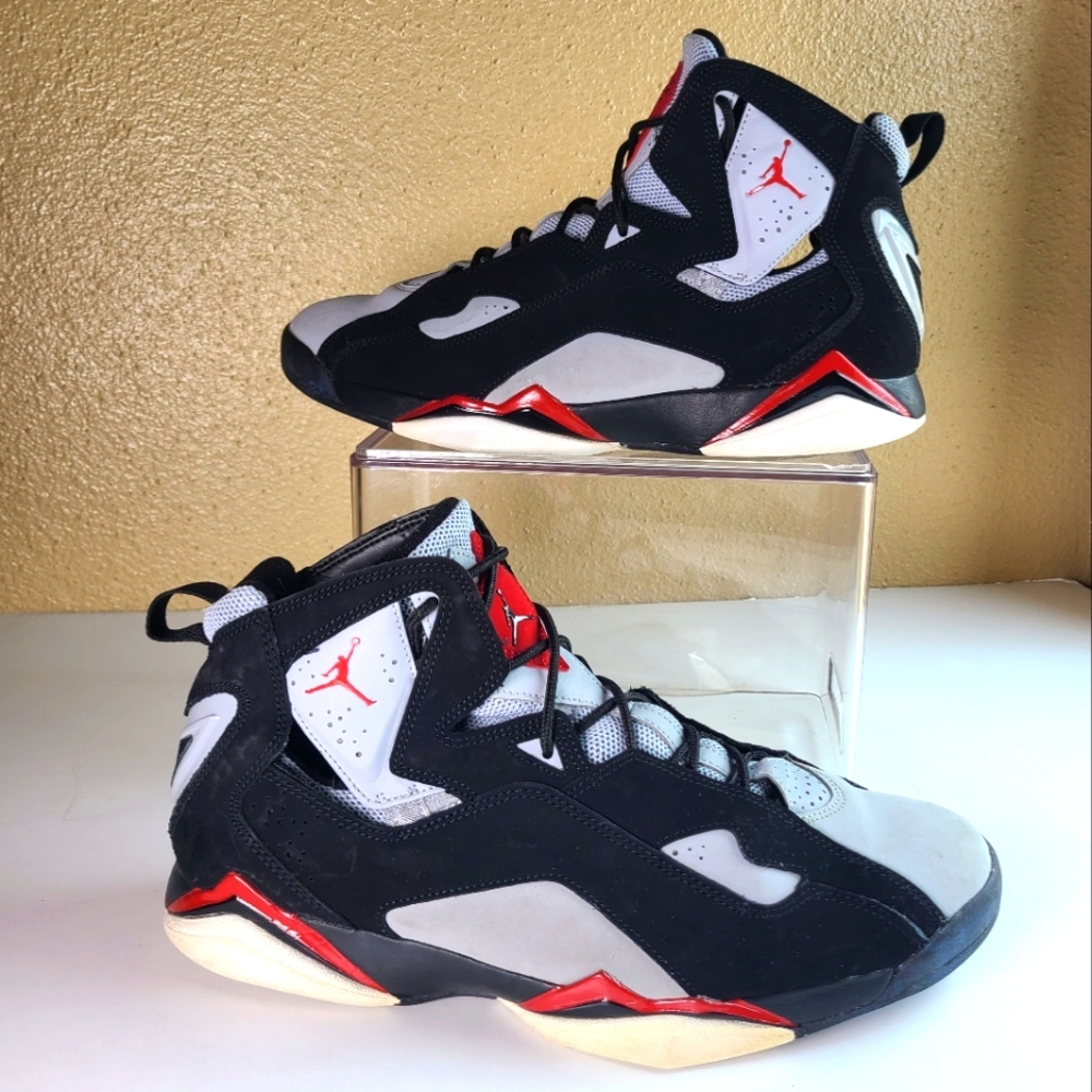 Jordan True Flight Varsity Red Grey Men size 11